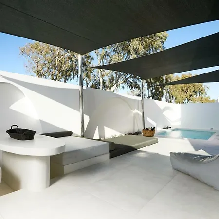 Villa Le Blanc - Two Luxury Mesaria