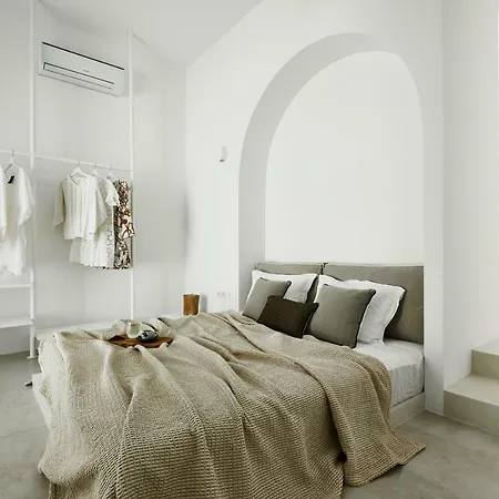 Le Blanc - Two Luxury Villa Mesaria